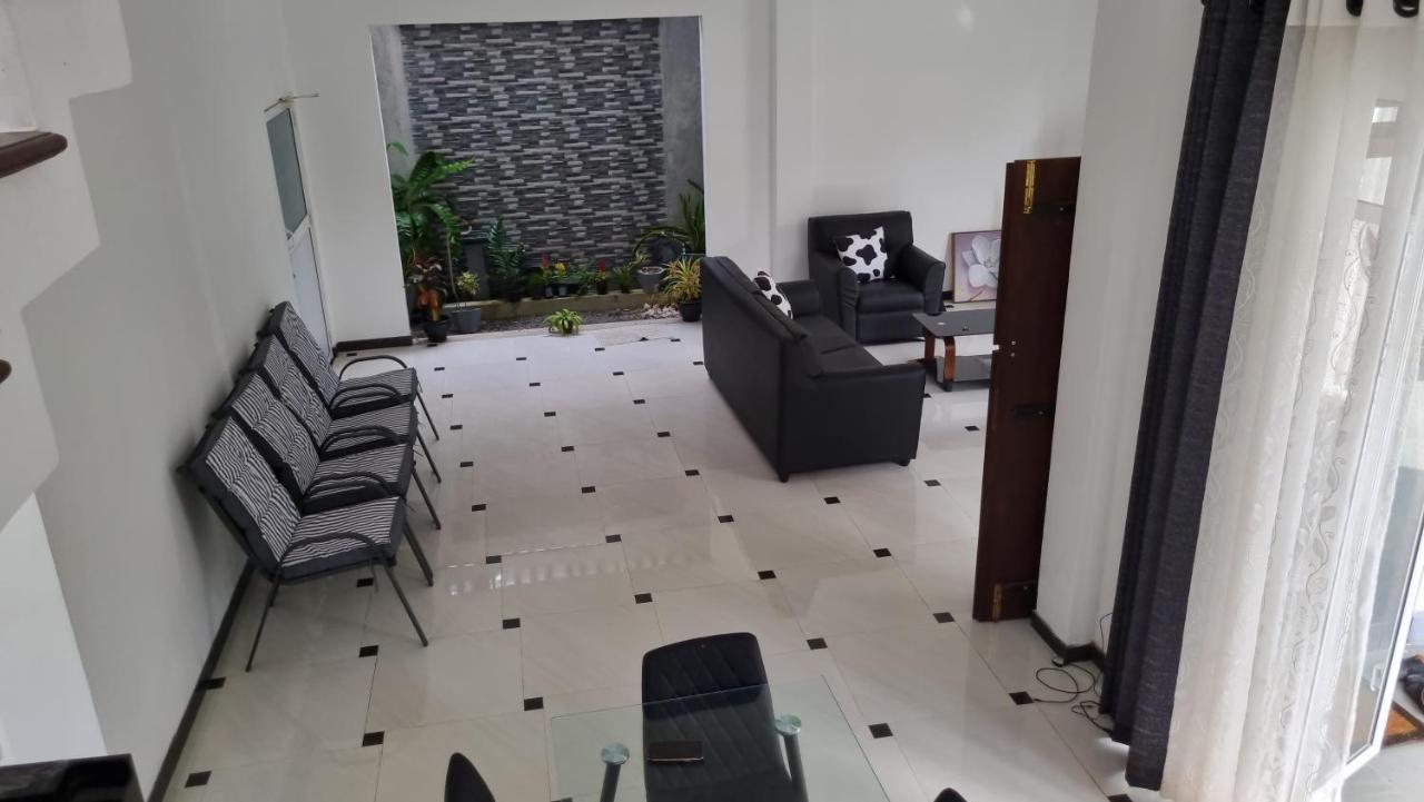 Vidushi Home Minuwangoda المظهر الخارجي الصورة